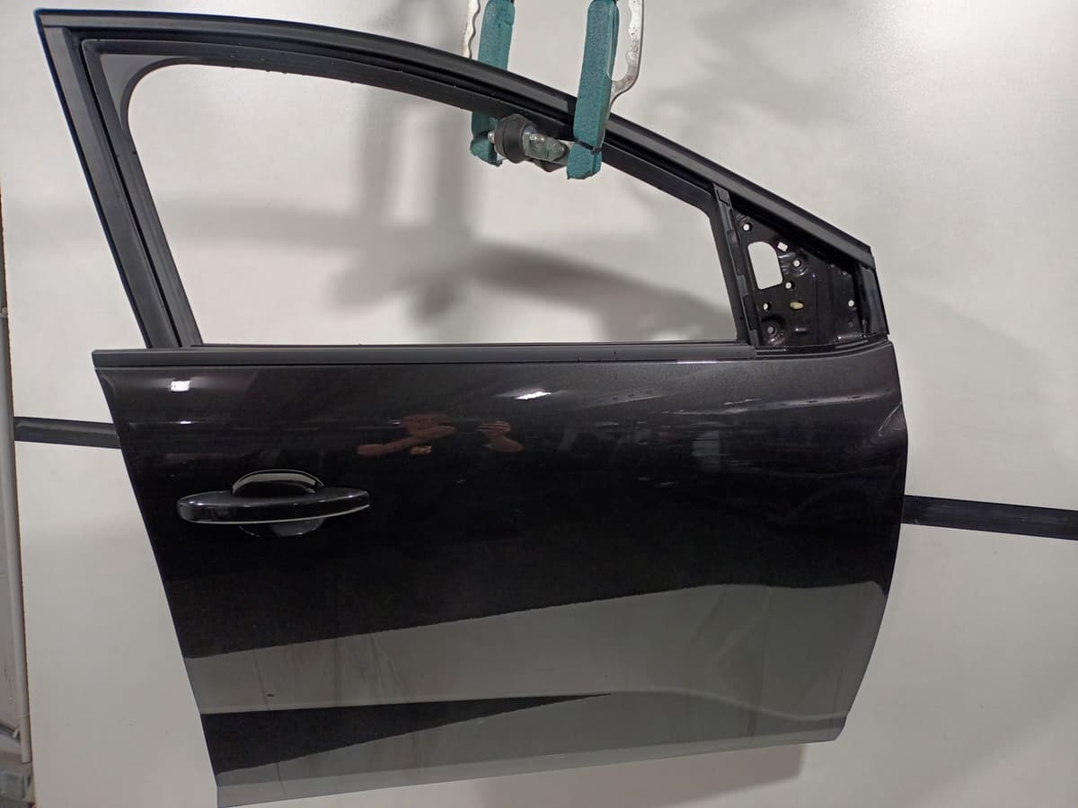 Porte avant droite complete — DACIA — SANDERO 3 — PHASE 2 — OE 801002545R — occasion garantie 2 ans