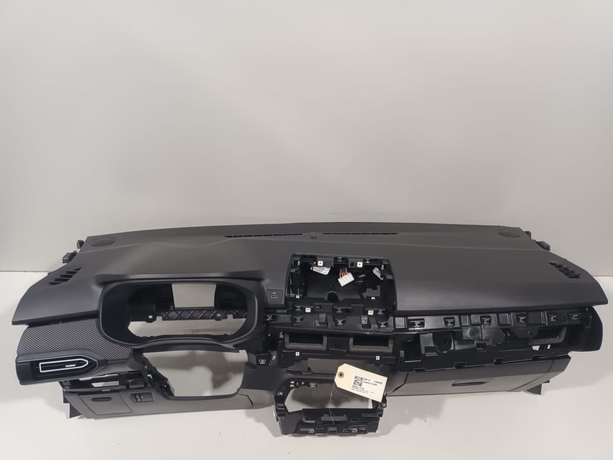 Planche de bord — DACIA — SANDERO 3 — PHASE 2 — OE 681008640R — occasion garantie 2 ans