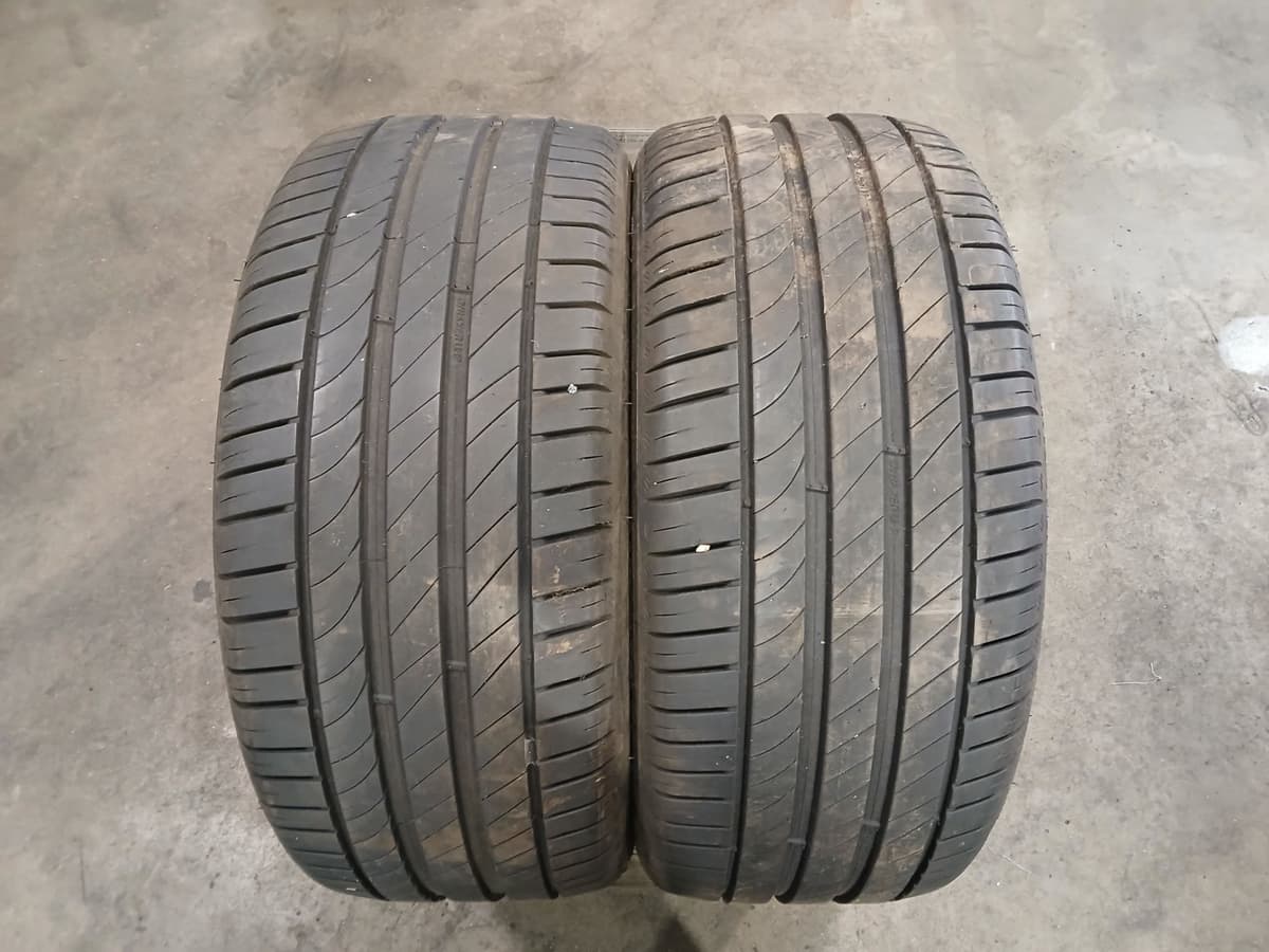Pneu — MERCEDES — CLK — OE 235/40R18 — occasion garantie 2 ans