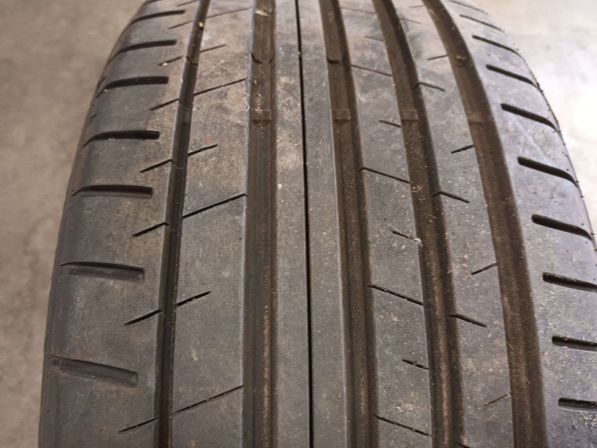 PNEU d'occasion garantie 2 ans Référence OE : 225/40R18, PEUGEOT 206 +
