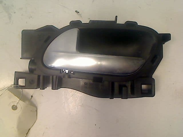 Poignee interieur porte arriere gauche — CITROEN — DS4 — PHASE 1 — OE 9143T8 — occasion garantie 2 ans