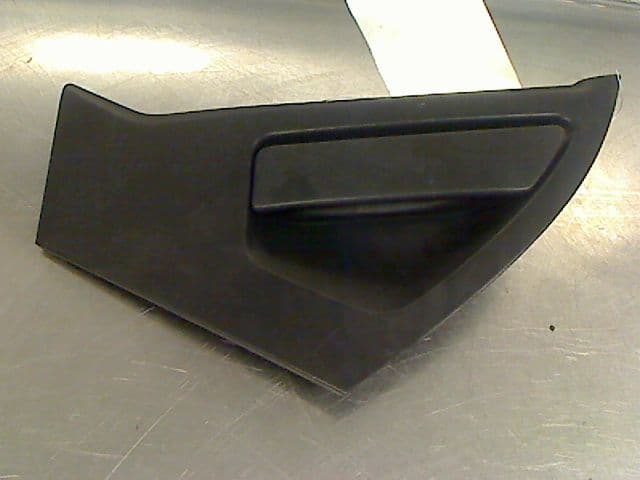 Poignee exterieure porte arriere droite — NISSAN — JUKE — OE 826061KA0A — occasion garantie 2 ans