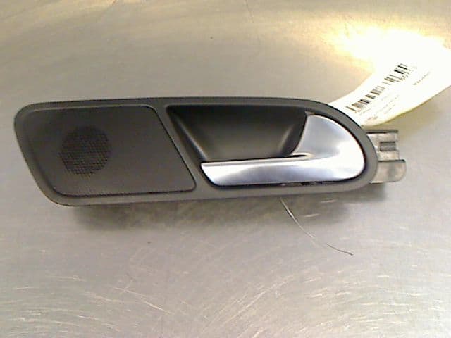 Poignee interieur porte arriere droit — VOLKSWAGEN — TIGUAN I — PHASE 2 — OE 527213016659 — occasion garantie 2 ans