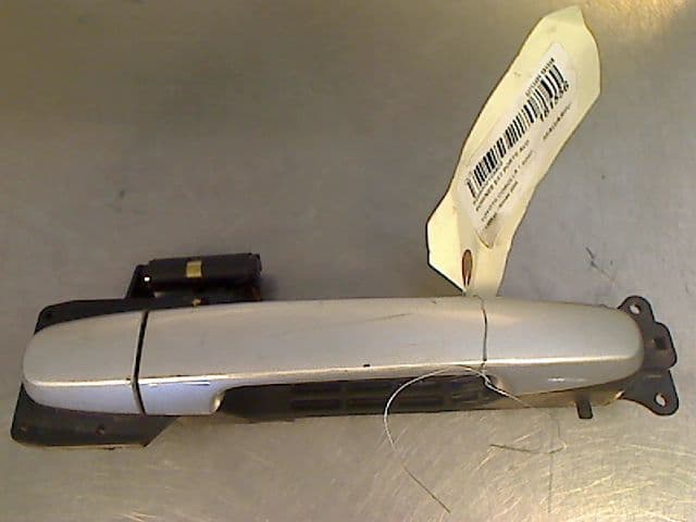 Poignee exterieure porte avant droite — TOYOTA — COROLLA — PHASE 2 — OE 6921112220G1 — occasion garantie 2 ans