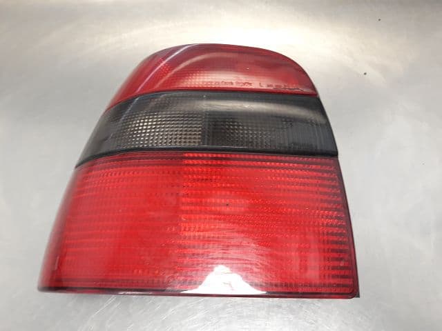 Feu arriere gauche — SKODA — FELICIA — PHASE 1 — OE 98788189A — occasion garantie 2 ans