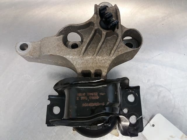 Support moteur — DACIA — DUSTER — PHASE 1 — OE 112100627R — occasion garantie 2 ans