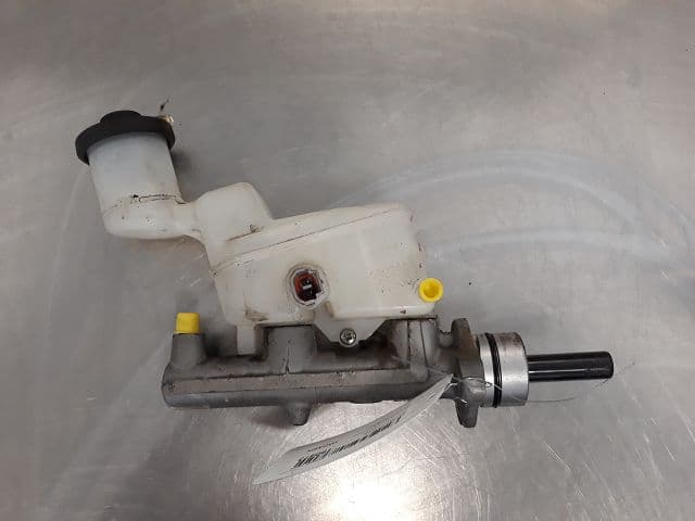 Maitre cylindre frein — TOYOTA — RAV4 II — PHASE 2 — OE 333503020078 — occasion garantie 2 ans