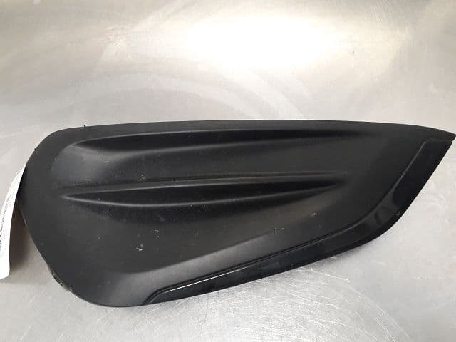 Enjoliveur gauche pare-choc avant — PEUGEOT — 208 — PHASE 2 — OE 9810533680 — occasion garantie 2 ans