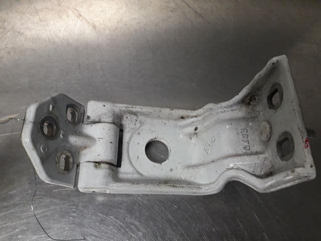 Charniere inferieur porte battante arriere gauche — RENAULT — MASTER — PHASE 1 — OE 536601157290 — occasion garantie 2 ans