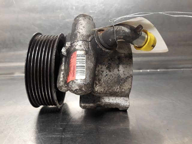 Pompe direction assistee — IVECO — DAILY IV — PHASE 2 — OE 504238603 — occasion garantie 2 ans