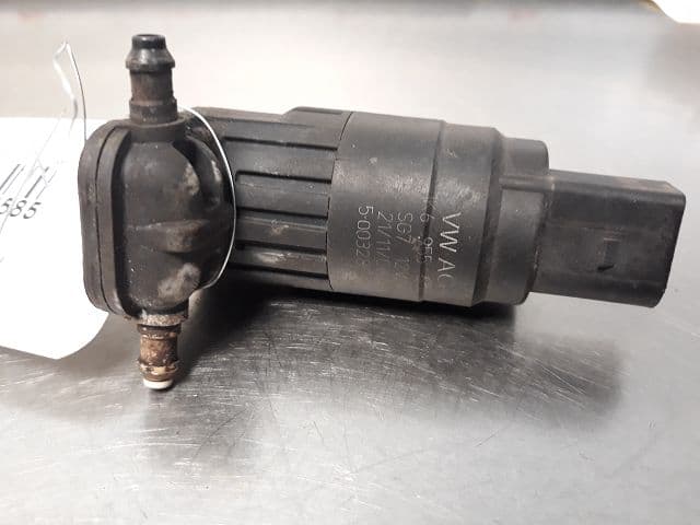 Pompe lave-glace avant — VOLKSWAGEN — CADDY III — PHASE 1 — OE 813101000328 — occasion garantie 2 ans