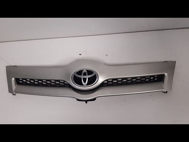 Calandre — TOYOTA — COROLLA VERSO II — PHASE 1 — OE 531110F901 — occasion garantie 2 ans