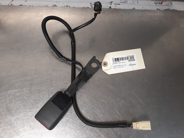 Ancrage ceinture avant gauche — TOYOTA — COROLLA — PHASE 2 — OE 426005064948 — occasion garantie 2 ans