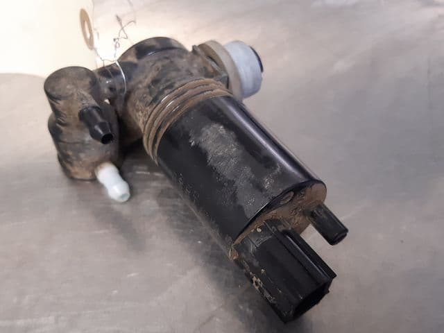 Pompe lave-glace avant — FORD — FIESTA VI — PHASE 1 — OE 2022321 — occasion garantie 2 ans
