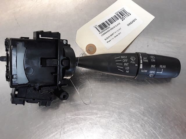 Commodo essuie glace — SUZUKI — SWIFT IV — PHASE 1 — OE 3731068L10 — occasion garantie 2 ans