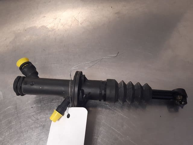 Emetteur embrayage — RENAULT — KANGOO II — PHASE 2 — OE 306101691R — occasion garantie 2 ans