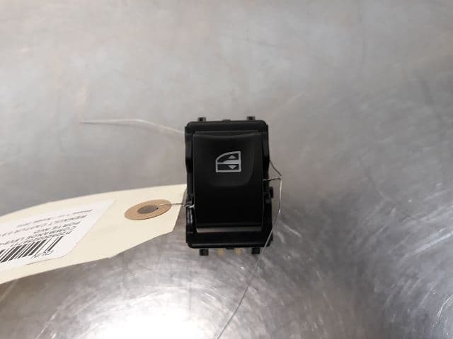 Commande leve-glace porte avant droit — RENAULT — CAPTUR I — PHASE 1 — OE 254218614R — occasion garantie 2 ans