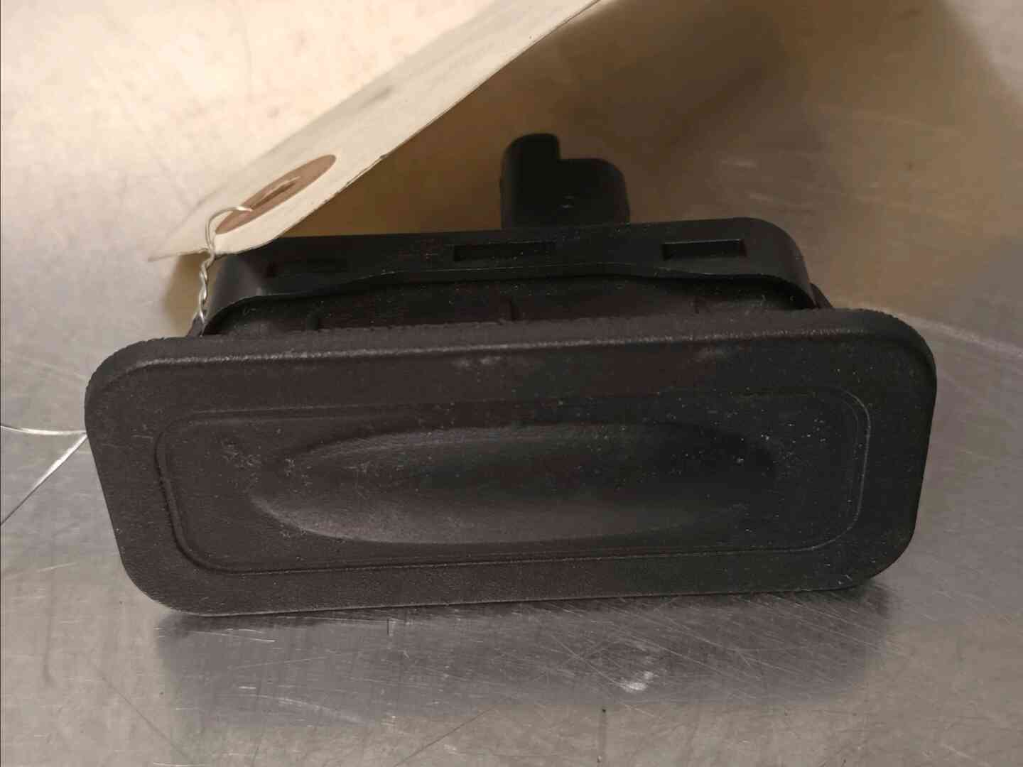 Poignee exterieur hayon — RENAULT — SCENIC II — PHASE 1 — OE 8200076256 — occasion garantie 2 ans