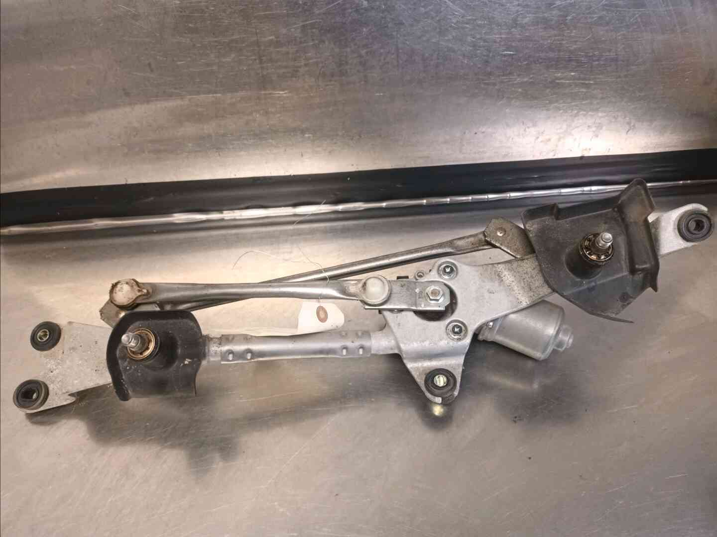Moteur essuie-glace avant — SUZUKI — SX4 II — PHASE 1 — OE 3810061M01000 — occasion garantie 2 ans