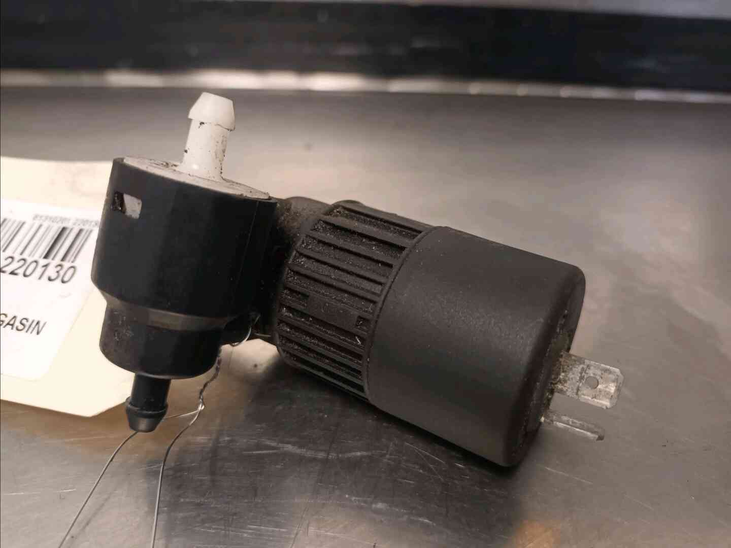 Pompe lave-glace avant — OPEL — CORSA II — PHASE 2 — OE 90492357 — occasion garantie 2 ans