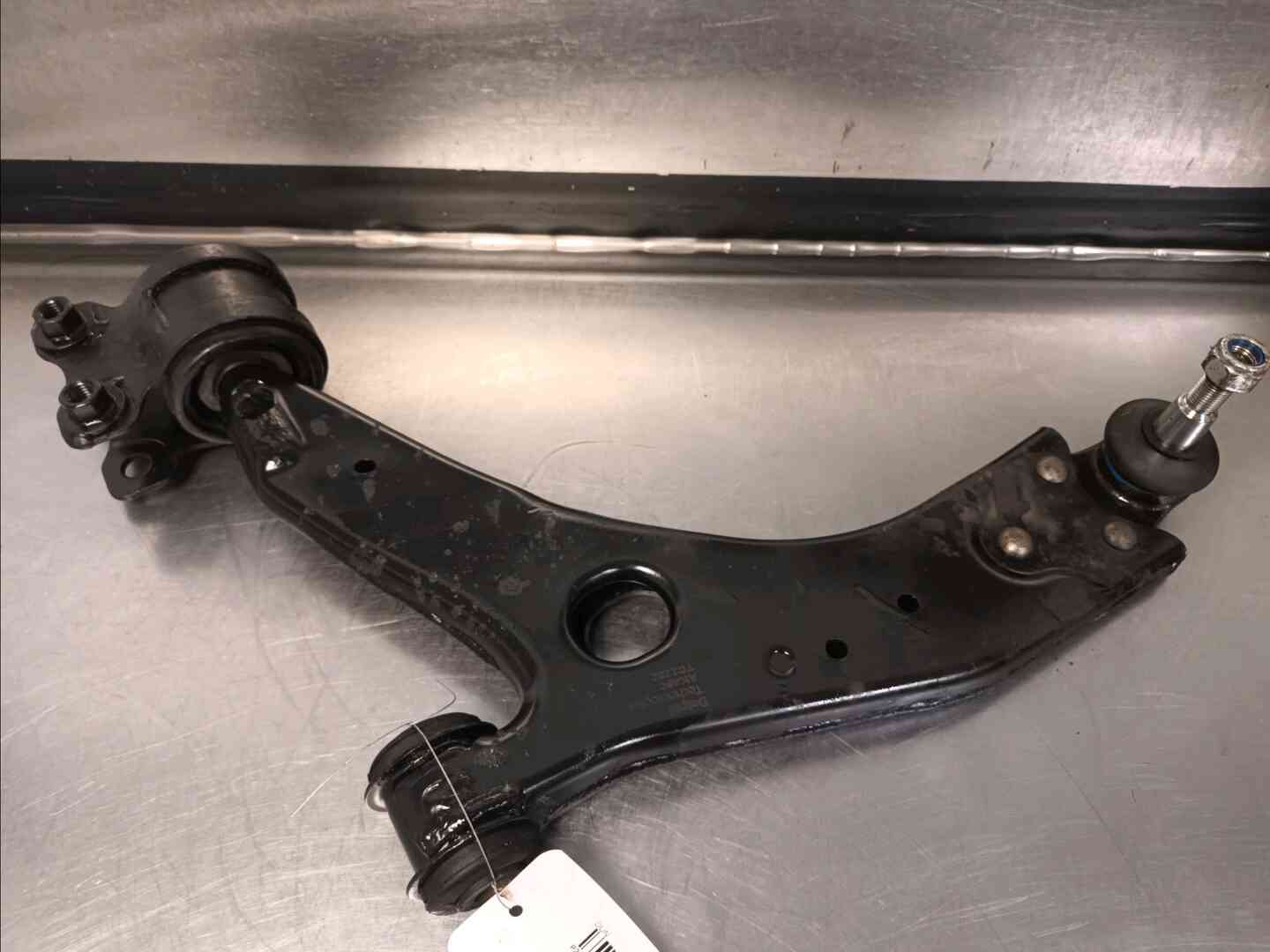 Triangle inferieur avant gauche — VOLVO — V50 — PHASE 2 — OE 31277463 — occasion garantie 2 ans