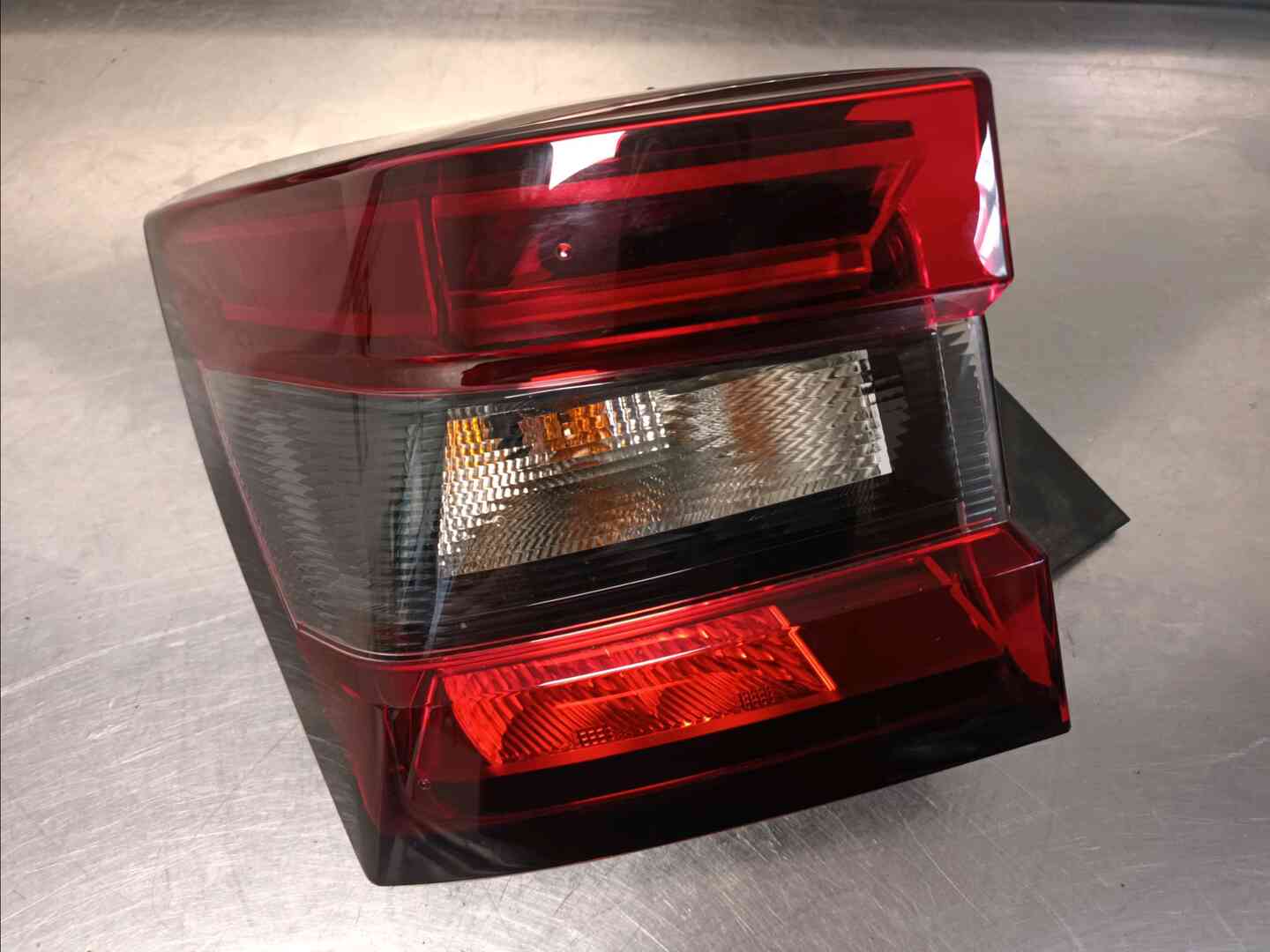 Feu arriere gauche — NISSAN — JUKE II — PHASE 1 — OE 265556PA0A — occasion garantie 2 ans