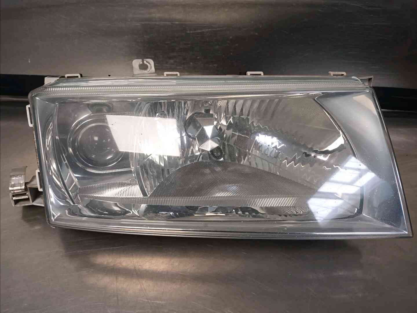 Phare droit — SKODA — OCTAVIA — PHASE 2 — OE 1U1941018P — occasion garantie 2 ans