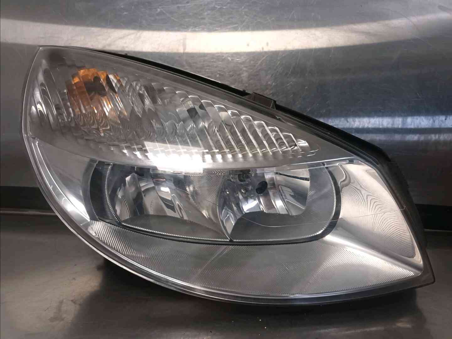 Phare droit — RENAULT — MEGANE SCENIC II — PHASE 1 — OE 260102336R — occasion garantie 2 ans