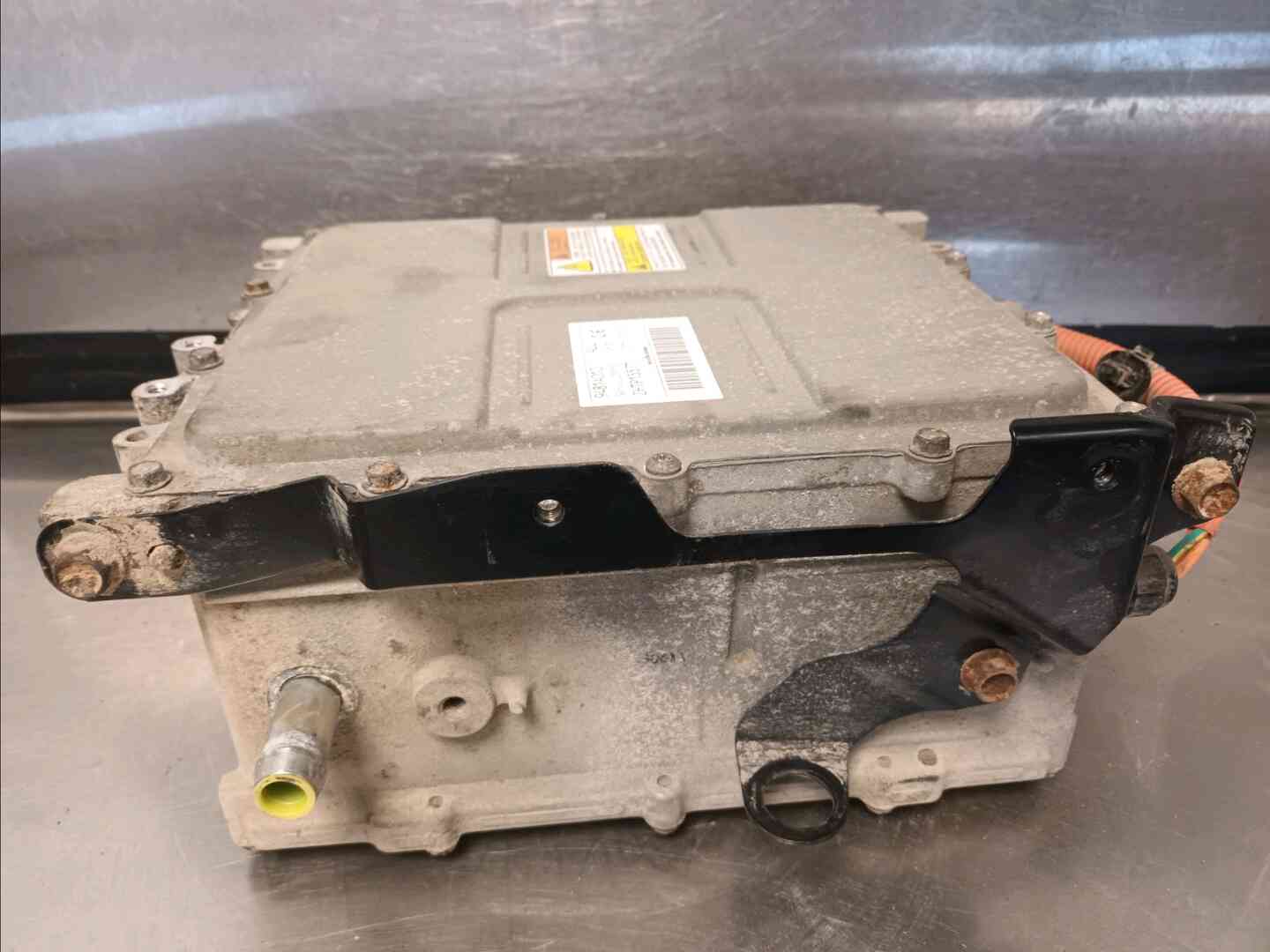 Chargeur — PEUGEOT — ION — PHASE 1 — OE 9481A010 — occasion garantie 2 ans