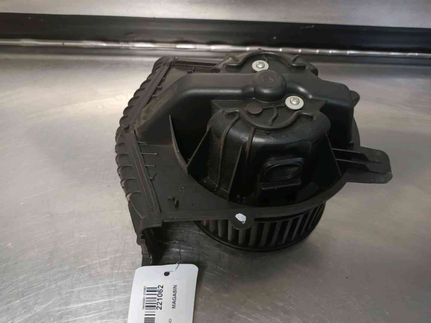 Moteur ventilateur chauffage — RENAULT — MEGANE SCENIC II — PHASE 1 — OE 7701056598 — occasion garantie 2 ans