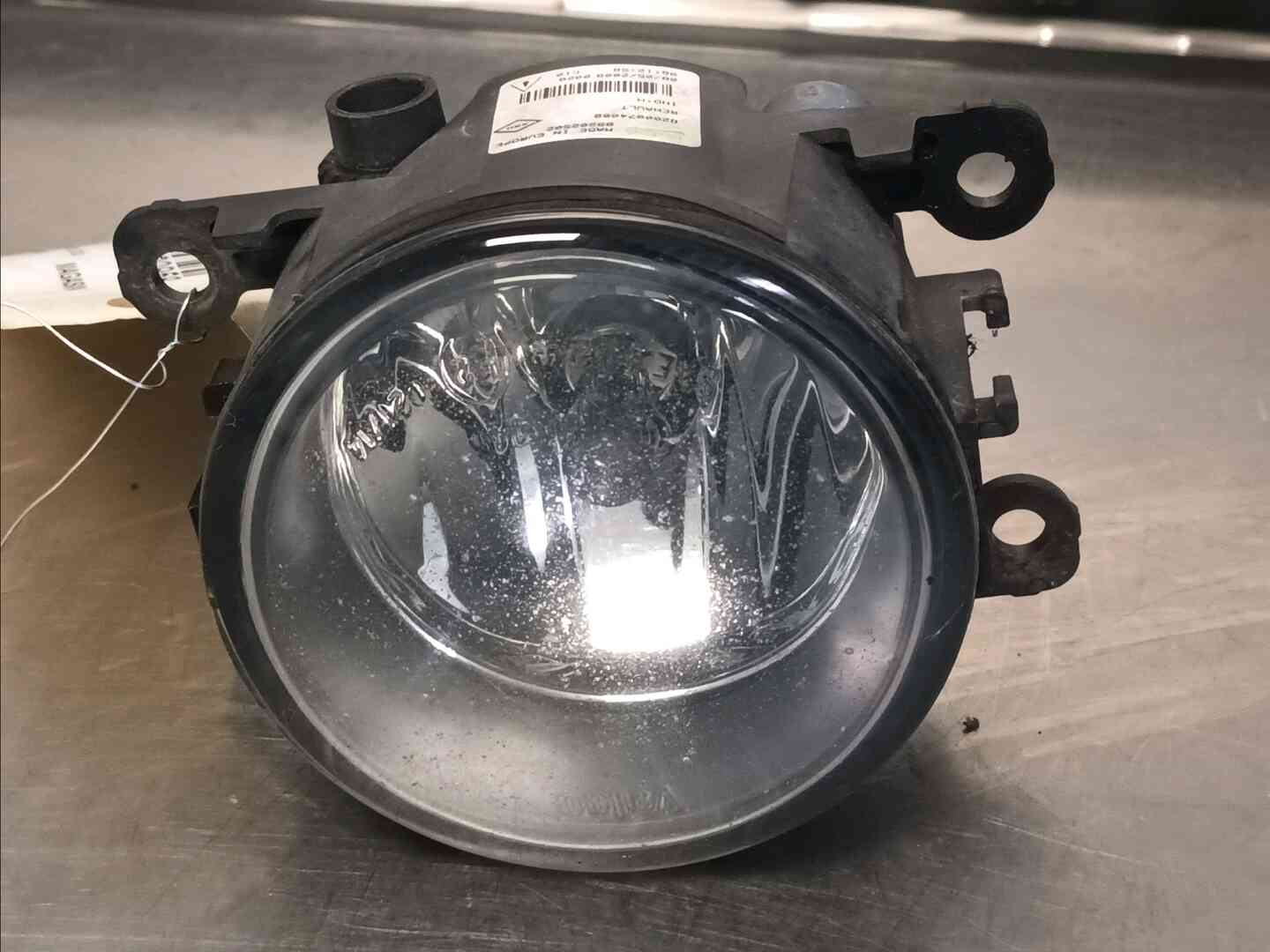 Phare anti-brouillard droit — RENAULT — LAGUNA III — PHASE 1 — OE 8200074008 — occasion garantie 2 ans