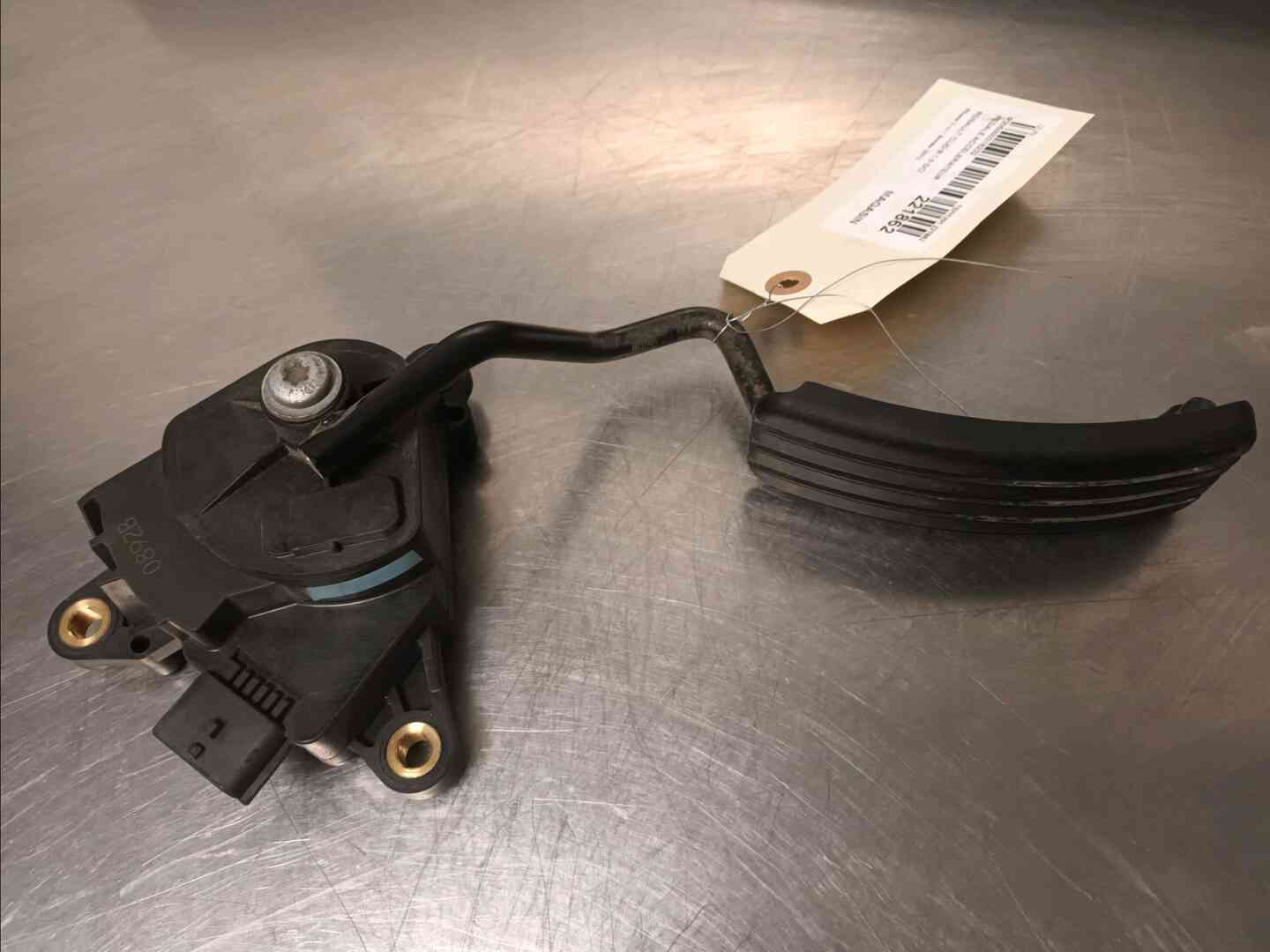Pedale accelerateur — RENAULT — CLIO III — PHASE 2 — OE 8200297342 — occasion garantie 2 ans