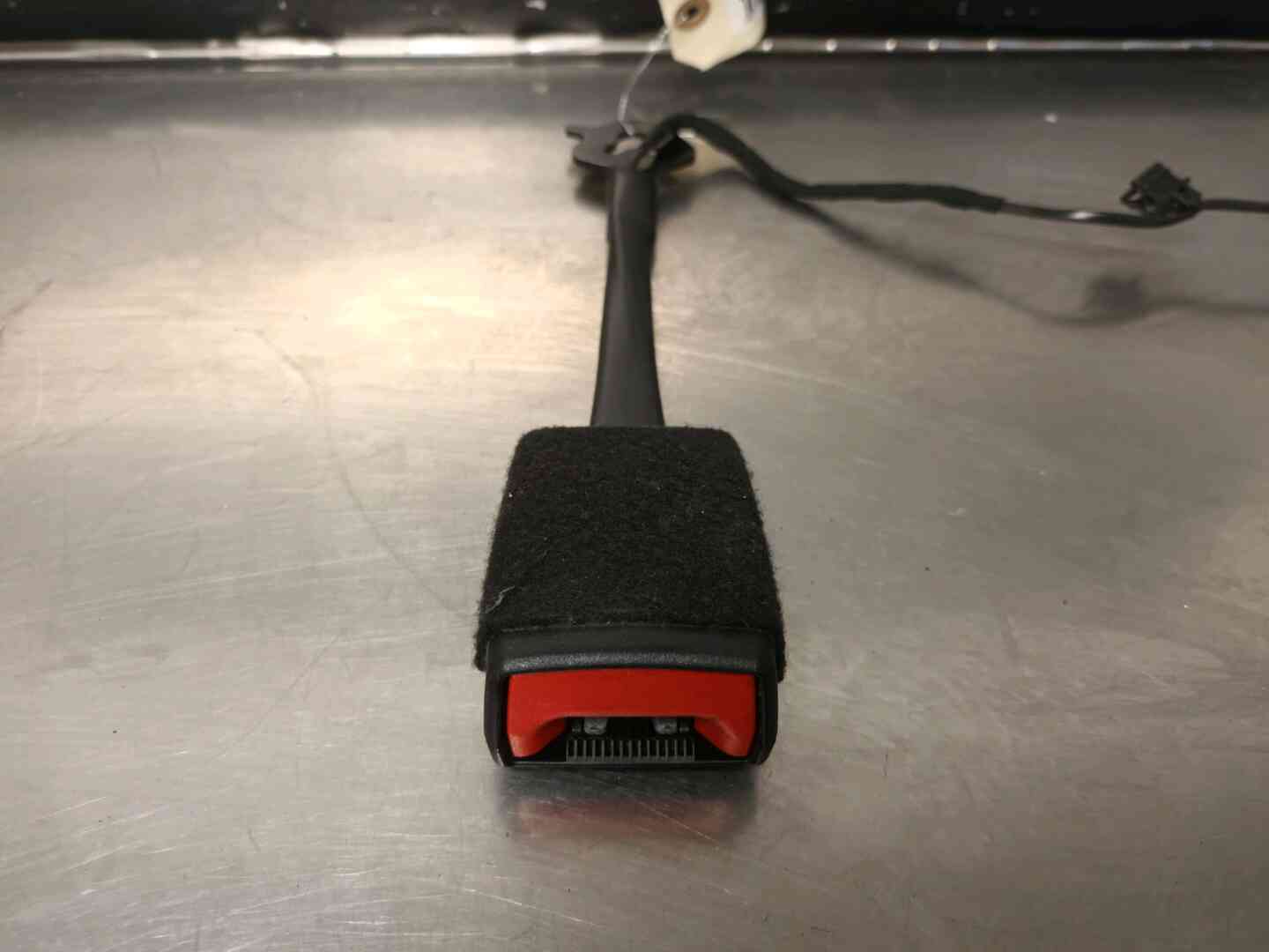 Ancrage ceinture avant droit — AUDI — A3 III — PHASE 2 BERLINE — OE 8V0857755FYLZ — occasion garantie 2 ans