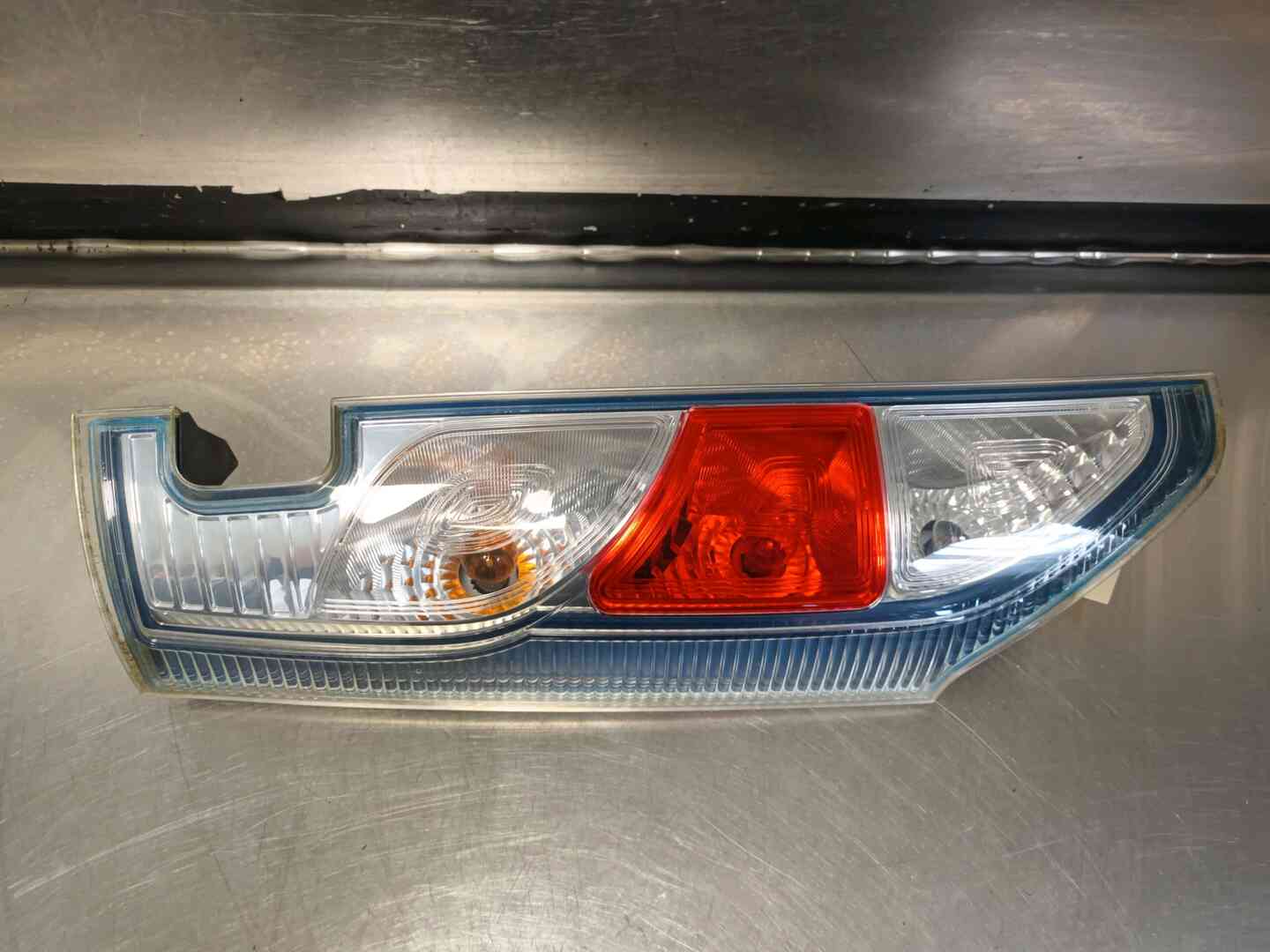 Feu arriere gauche — RENAULT — KANGOO — OE 8200419949 — occasion garantie 2 ans