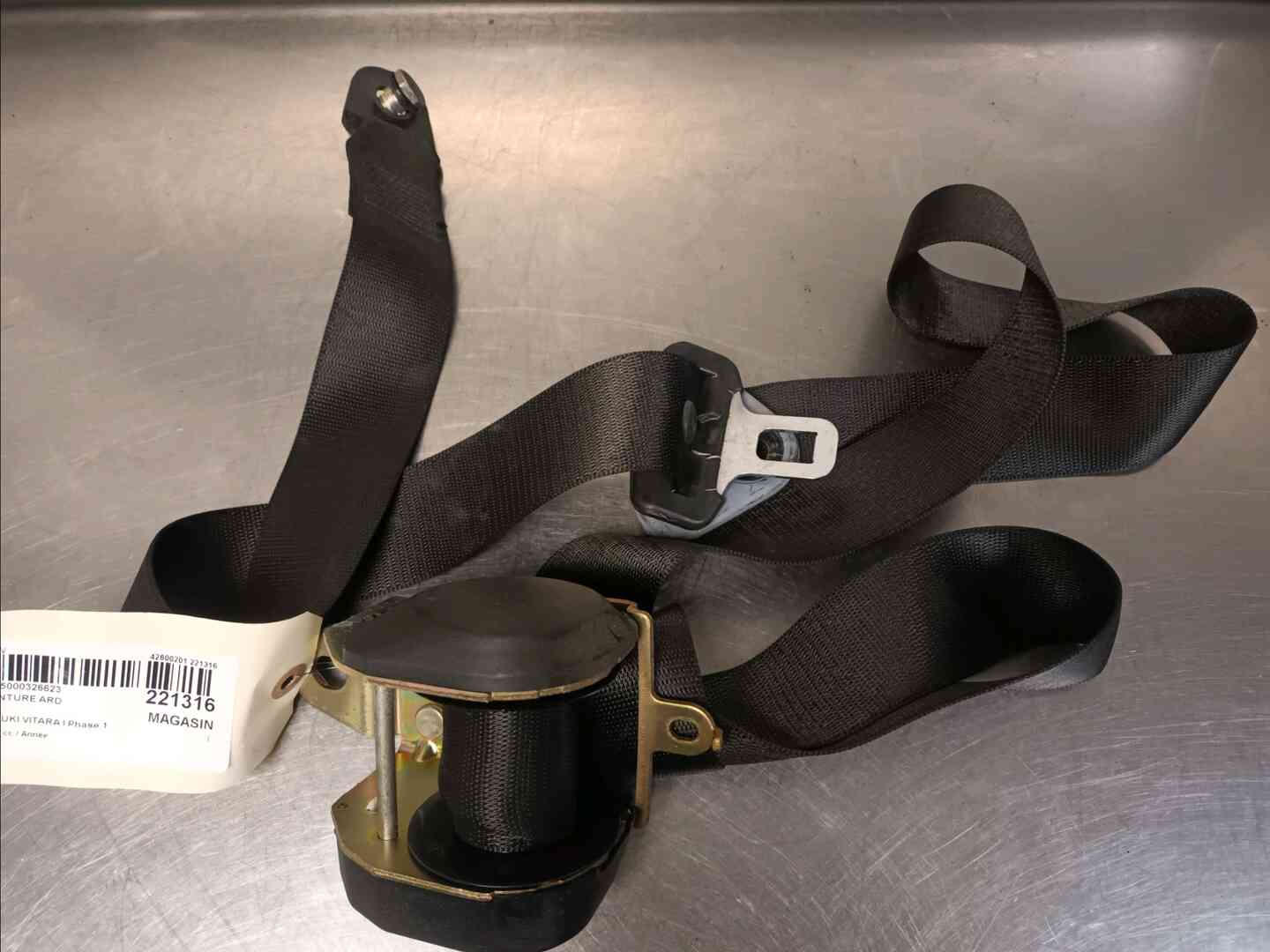 Ceinture arriere droite — SUZUKI — VITARA I — PHASE 1 — OE 8490485C705FJ — occasion garantie 2 ans