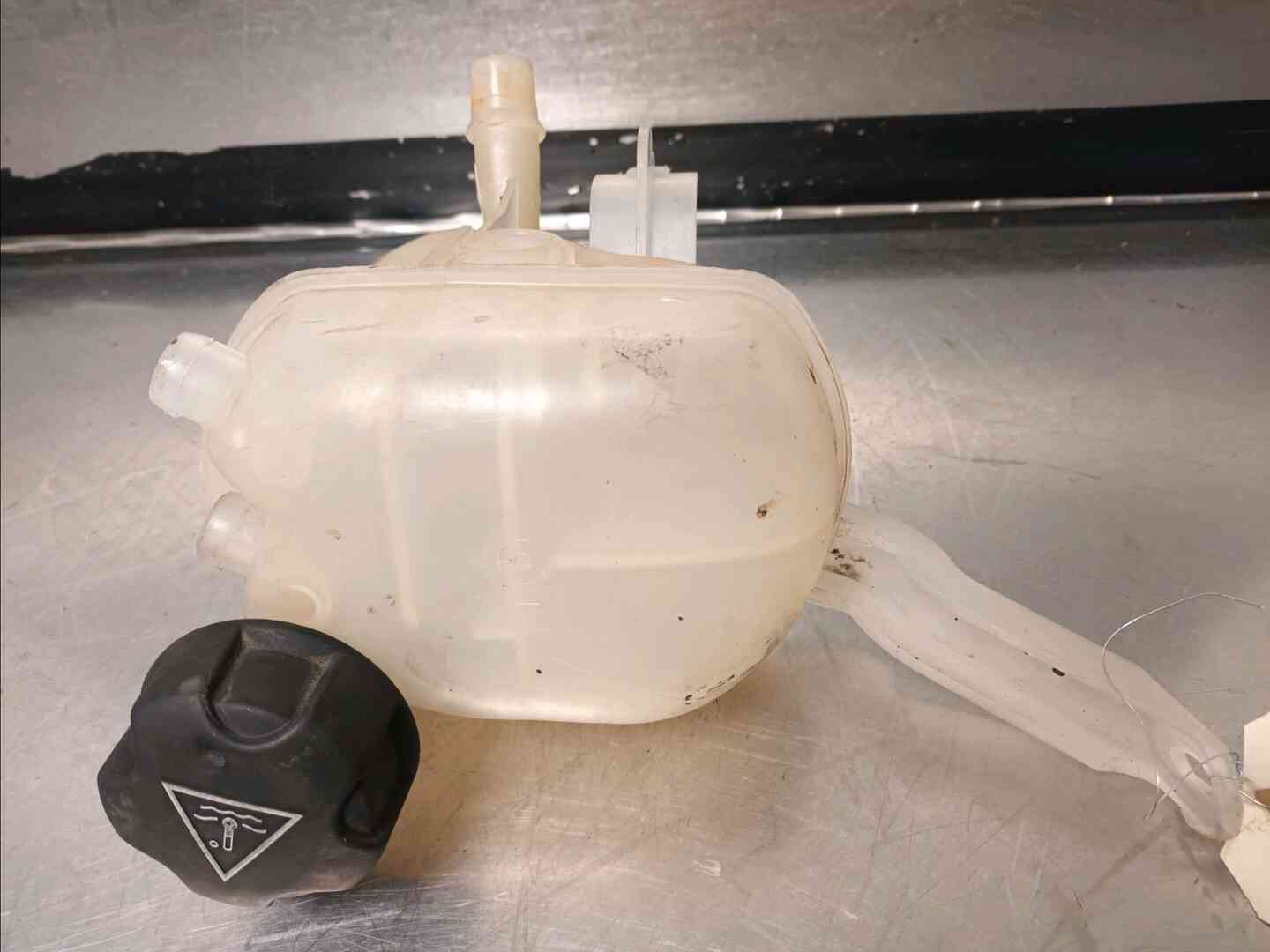 Vase expansion — PEUGEOT — 508 I — PHASE 1 — OE 1323HE — occasion garantie 2 ans