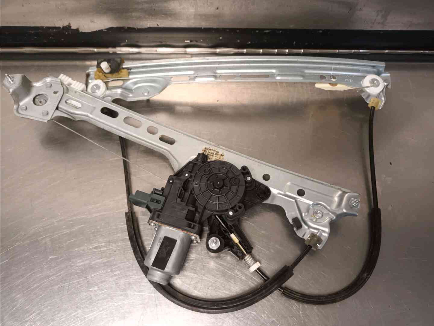 Mecanisme + moteur de leve-glace avant droite — RENAULT — MEGANE IV — PHASE 1 — OE 807206746R — occasion garantie 2 ans