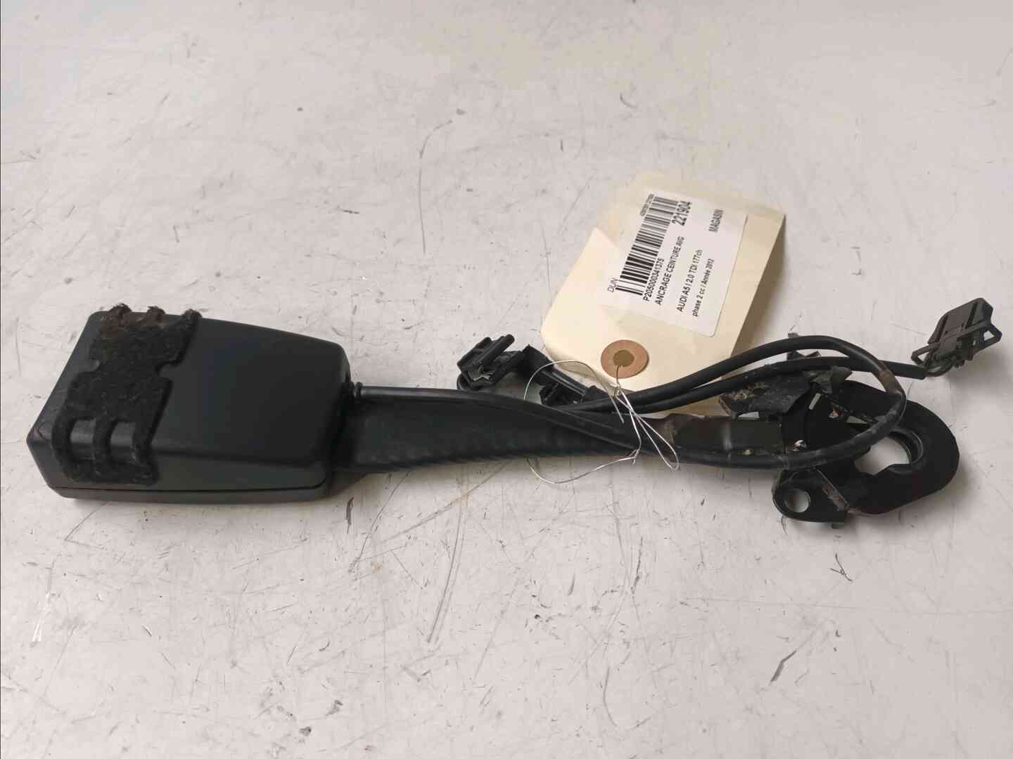 Ancrage ceinture avant droit — AUDI — A5 — PHASE 2 — OE 8K0857755F01C — occasion garantie 2 ans