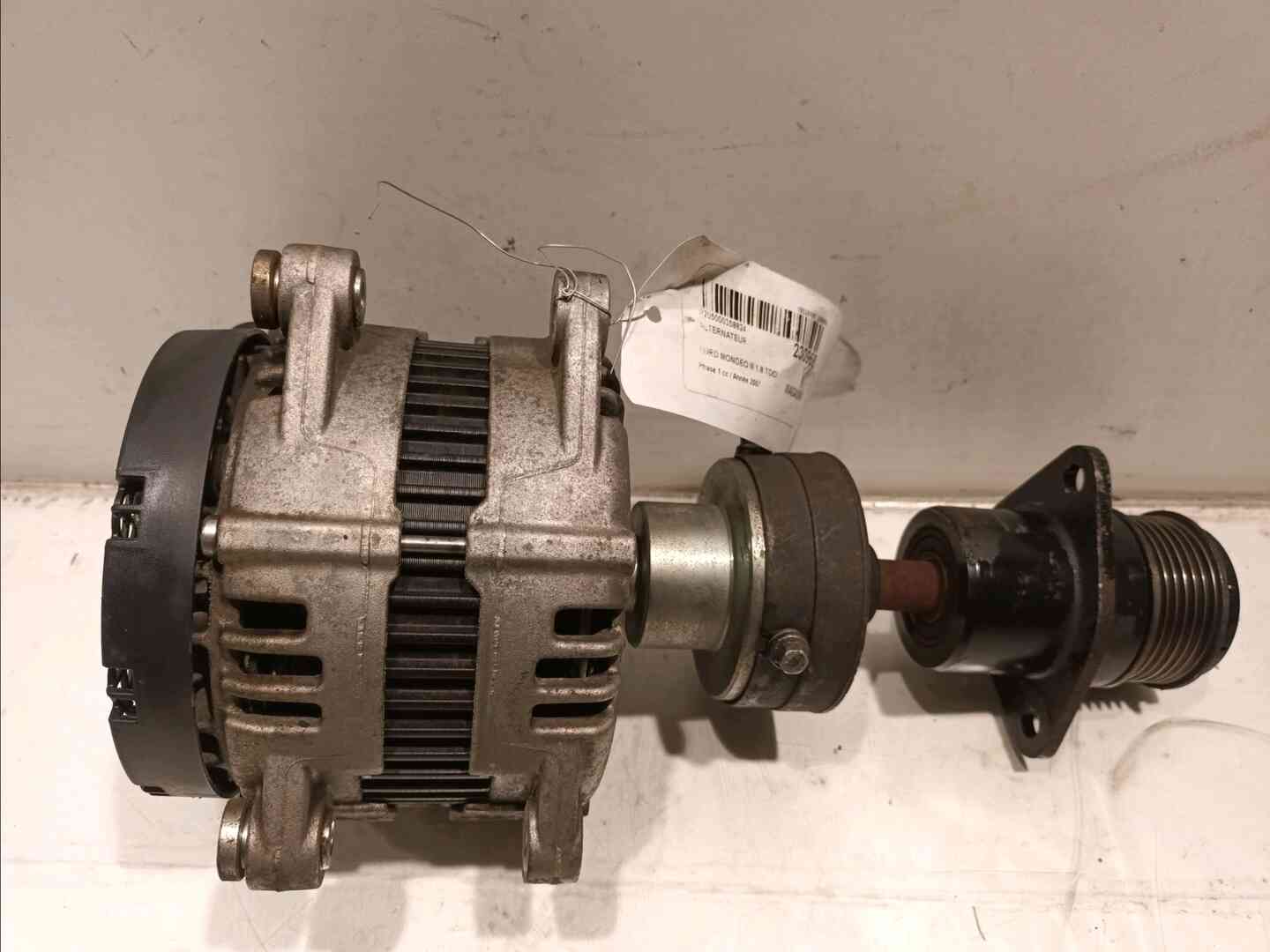 Alternateur — FORD — MONDEO — PHASE 1 — OE 1420871 — occasion garantie 2 ans