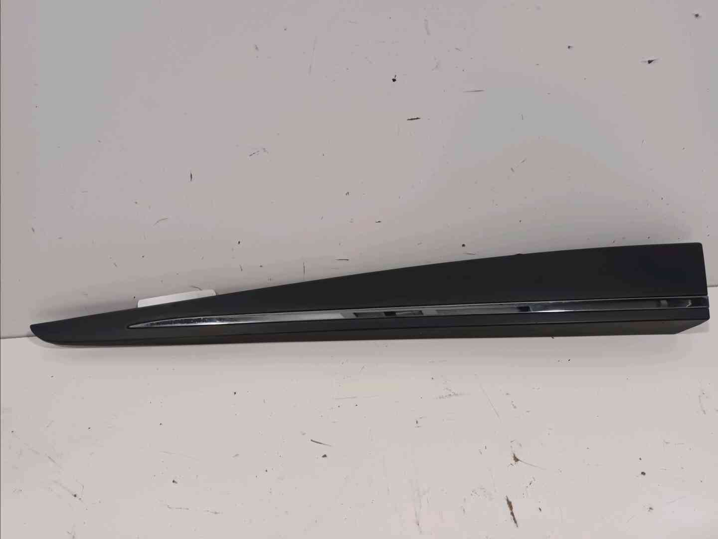 Baguette porte avant gauche — RENAULT — CLIO — PHASE 1 — OE 808777693R — occasion garantie 2 ans