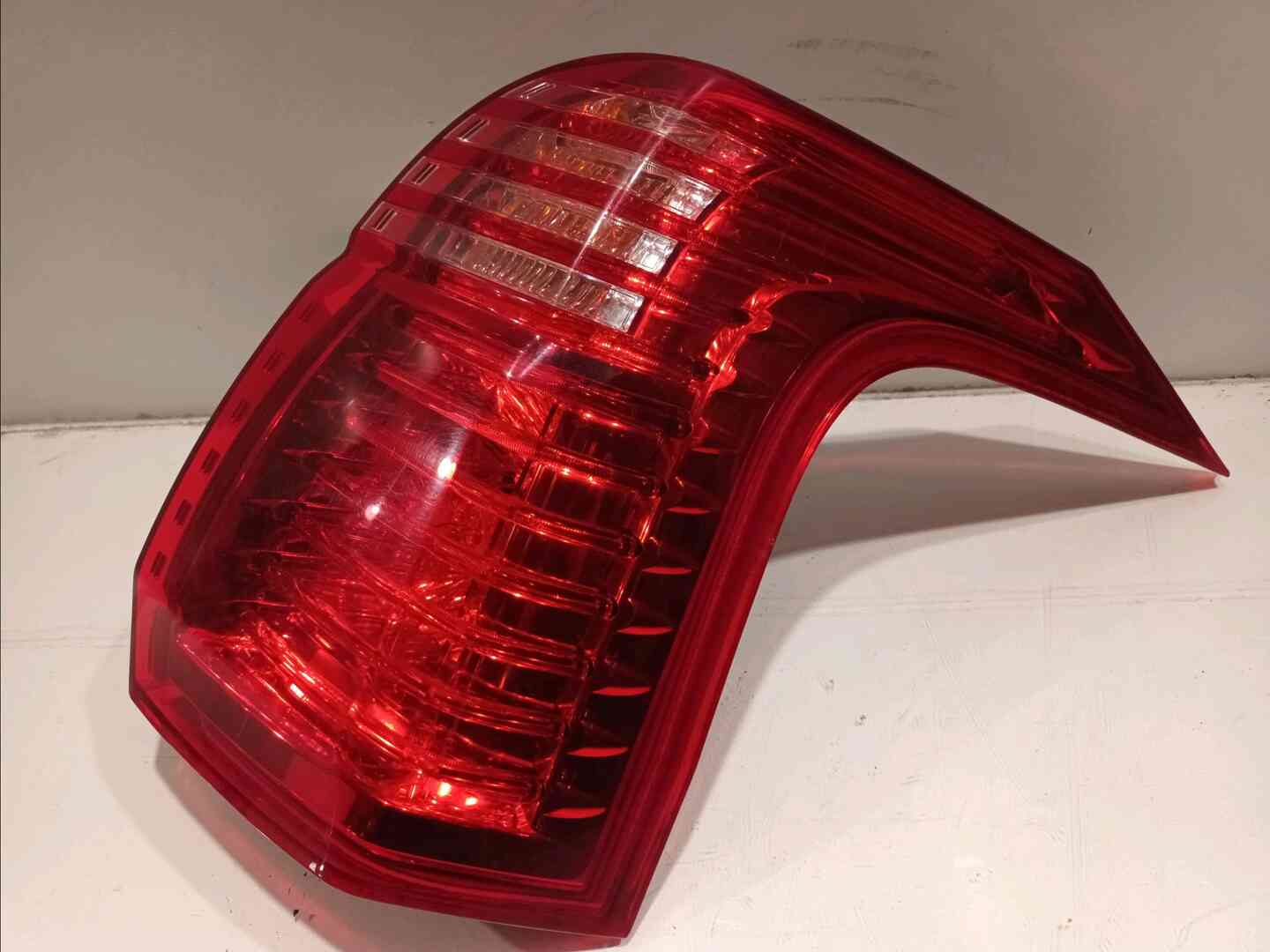 Feu arriere droit — PEUGEOT — 5008 — PHASE 1 — OE 6351KH — occasion garantie 2 ans