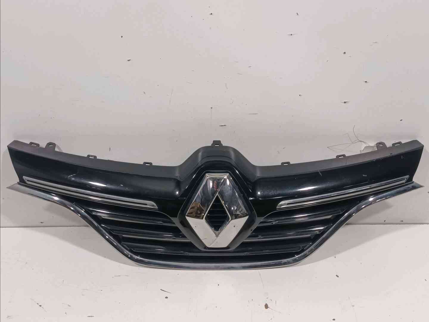 Grille calandre avant — RENAULT — MEGANE IV — PHASE 1 — OE 622562805R — occasion garantie 2 ans