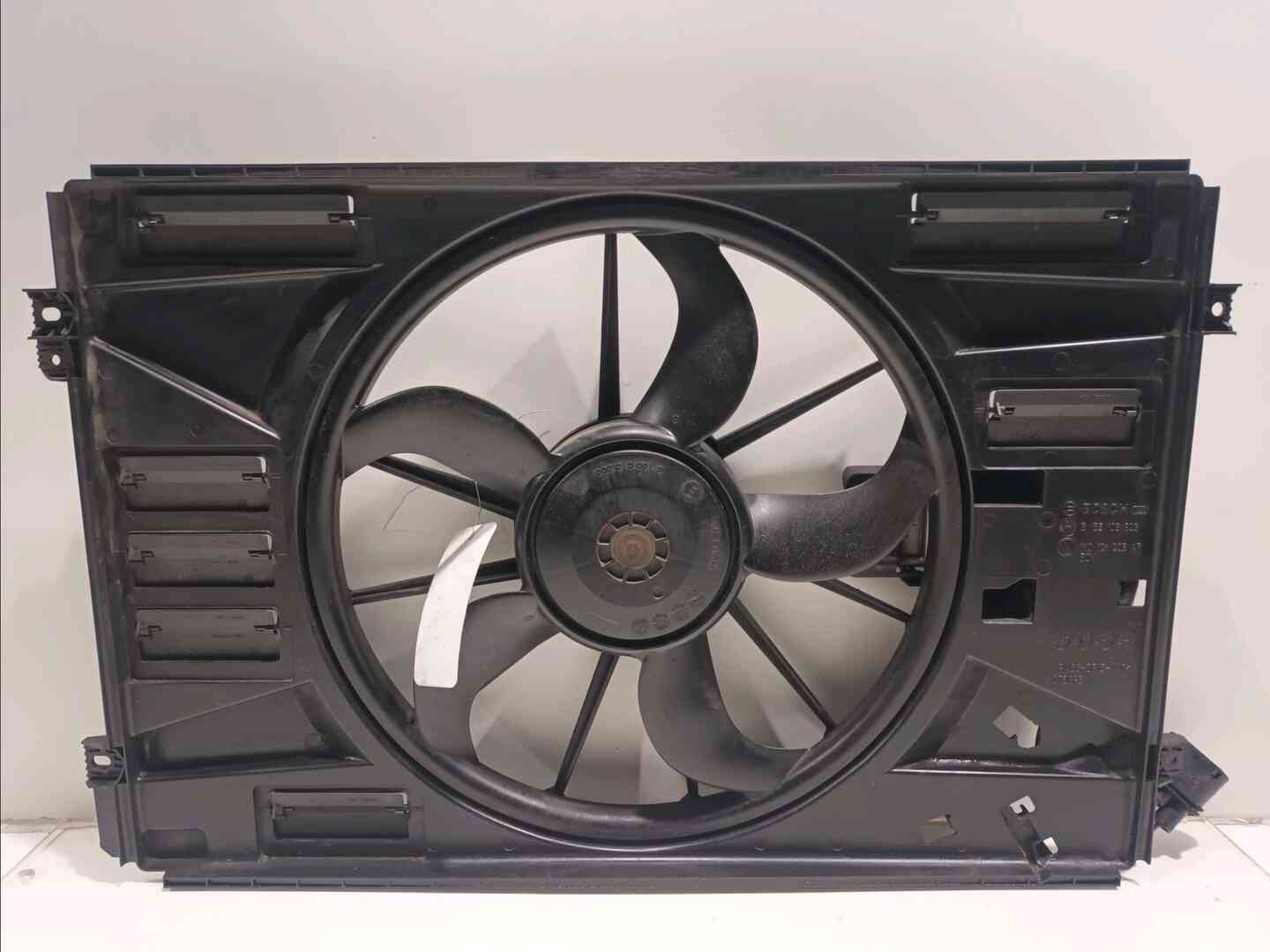 Moteur ventilateur radiateur — VOLKSWAGEN — GOLF VI — PHASE 1 — OE 1K0121203AN — occasion garantie 2 ans