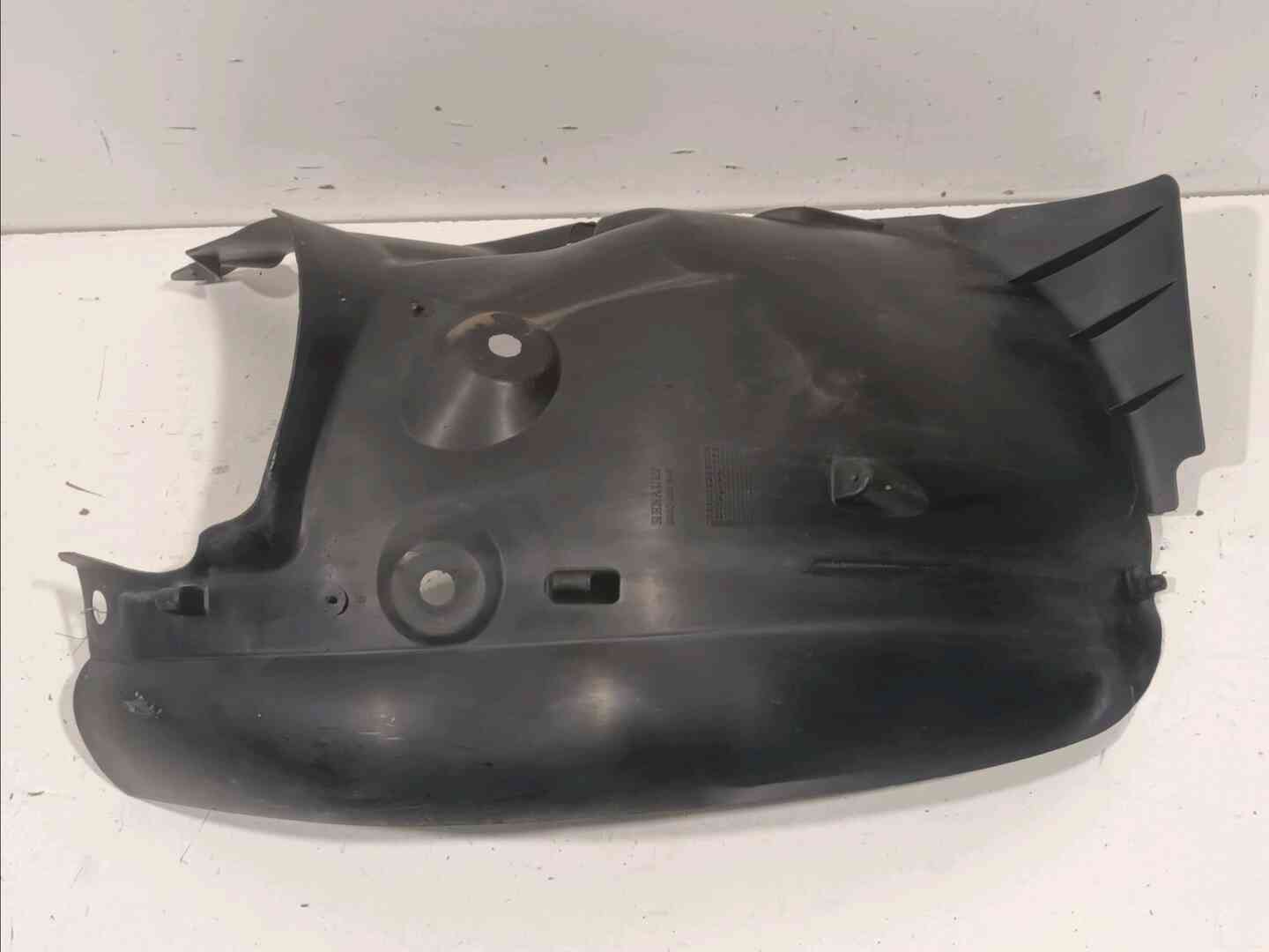 Pare-boue aile avant gauche — RENAULT — CLIO — PHASE 1 — OE 8200289945 — occasion garantie 2 ans
