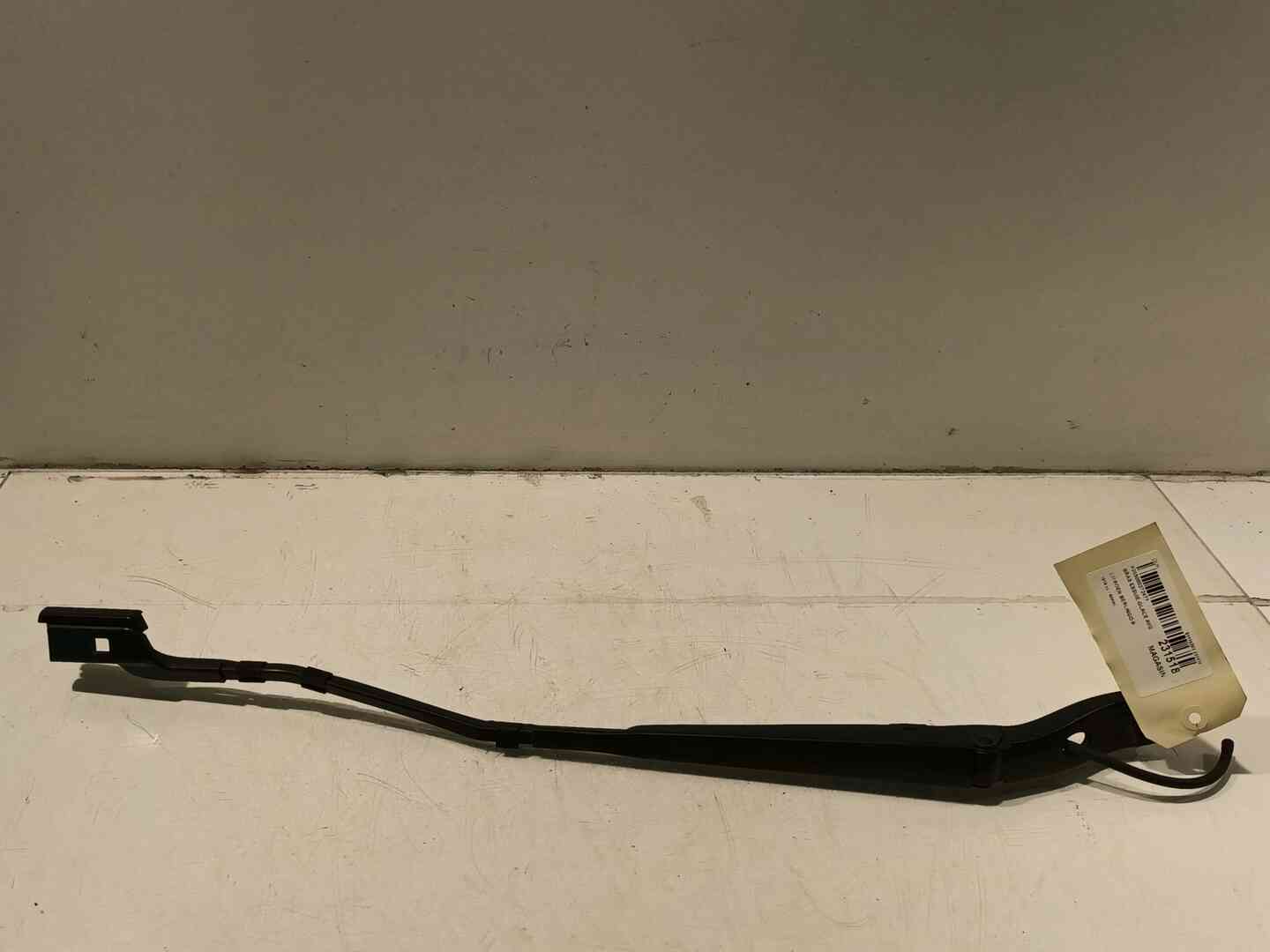 Bras essuie-glace avant gauche — CITROEN — BERLINGO III — PHASE 1 — OE 9834002580 — occasion garantie 2 ans