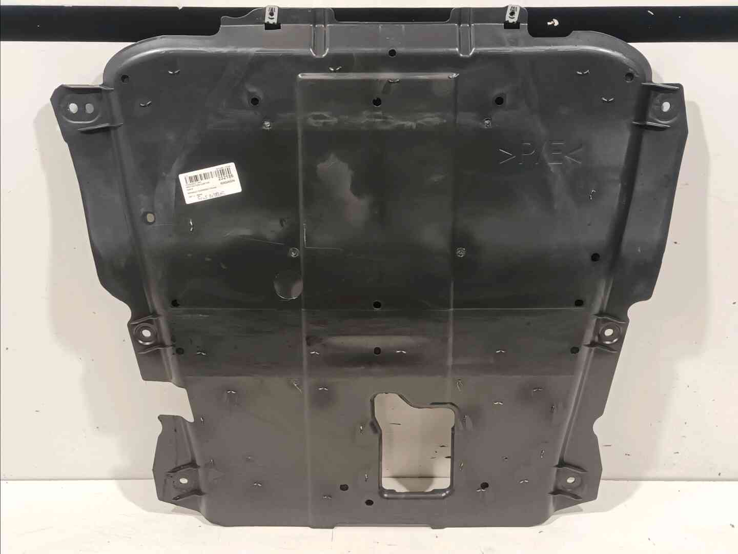 Protection carter huile — RENAULT — EXPRESS — OE 758908449R — occasion garantie 2 ans