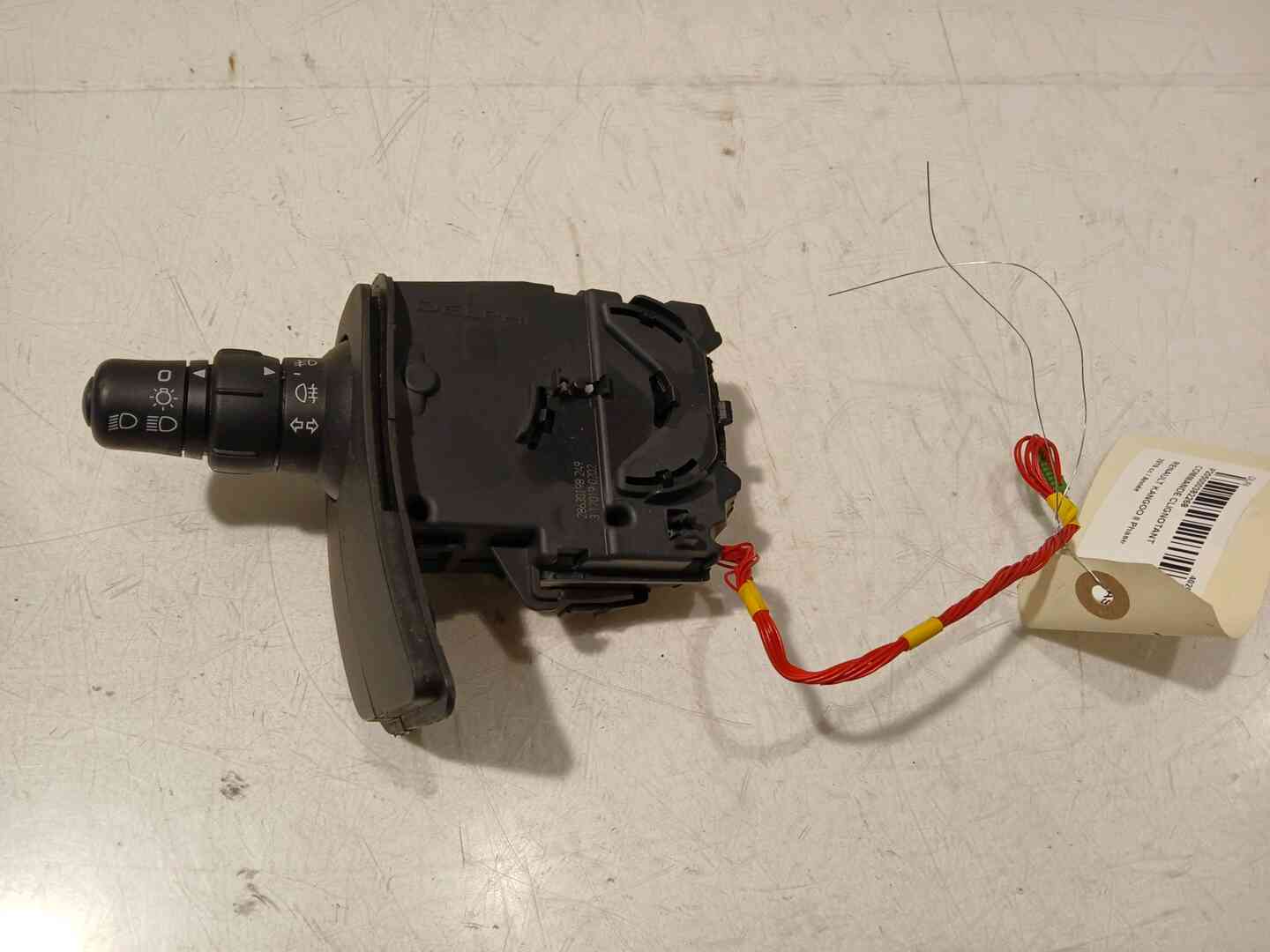 Commodo clignotant — NISSAN — NV250 — PHASE 1 BREAK — OE 255405605R — occasion garantie 2 ans