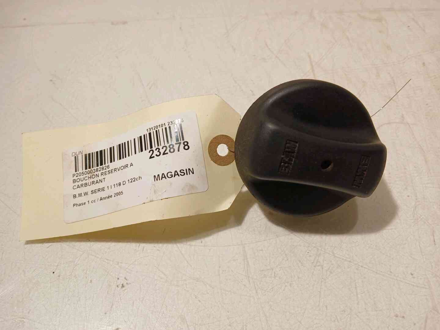 Bouchon reservoir a carburant — BMW — SERIE 1 — PHASE 1 — OE 16117193381 — occasion garantie 2 ans
