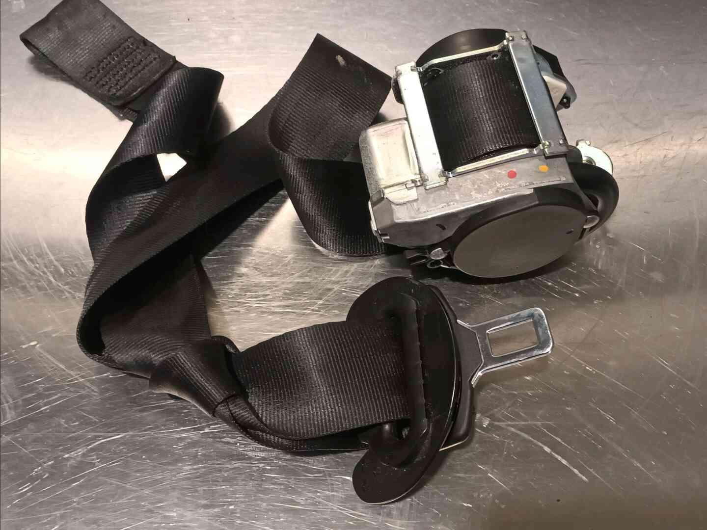 Ceinture avant droite — PEUGEOT — 208 — PHASE 1 — OE 98063158XX — occasion garantie 2 ans