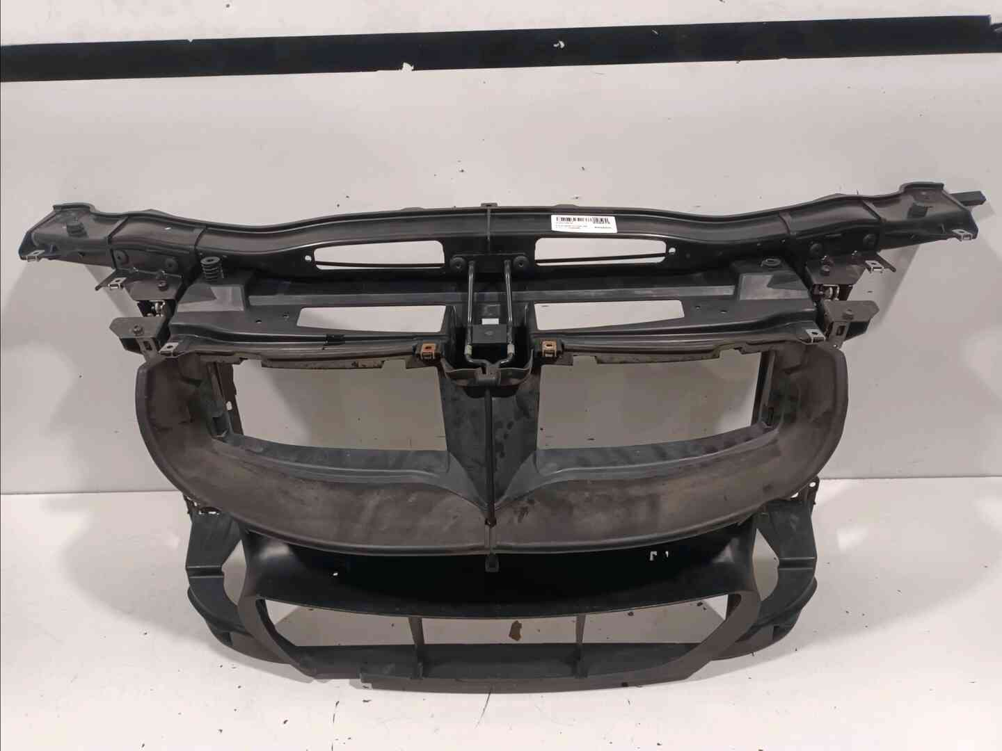 Armature avant — BMW — SERIE 3 — PHASE 1 — OE 51647058594 — occasion garantie 2 ans